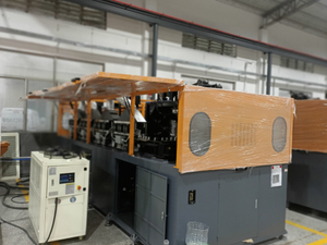 Máquina de moldagem por sopro linear totalmente automática